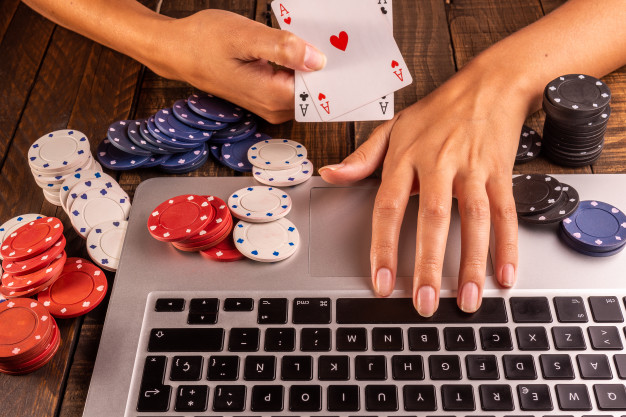 Apakah keadaan Poker Dalam Talian Amerika Utara?
