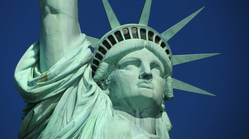 New York Governor Approves Credit Card, Internet Sales for Charitable Raffles 1 statue of liberty 267948 1920