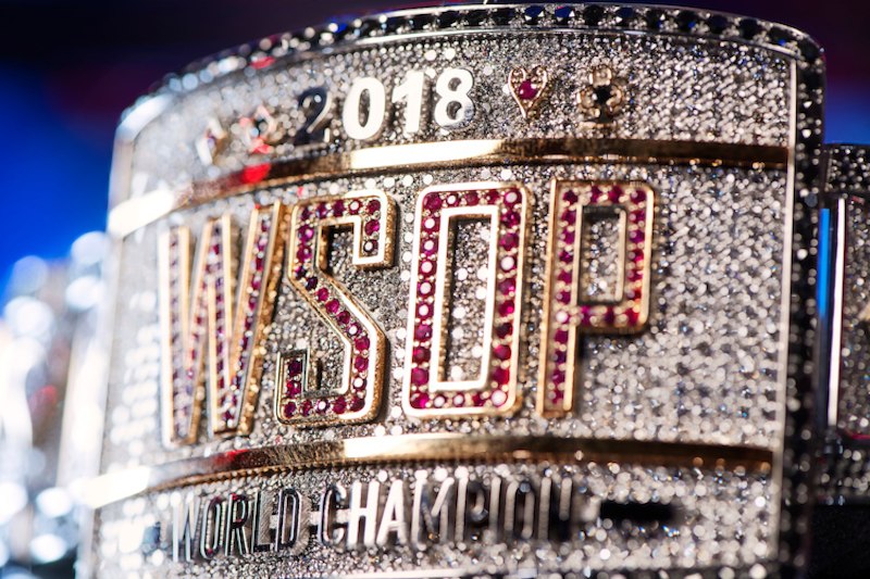 2018 WSOP Main Event Day 5: City of Lights Goes Dark 1 2018WSOPMainEventBracelet