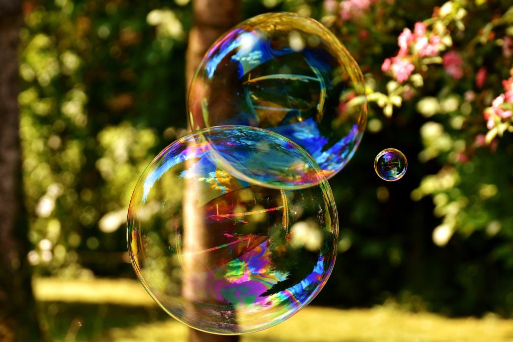Incorrect Player Count on Tournament Money Bubble Rankles Players 1 soap bubble 2403673 1920