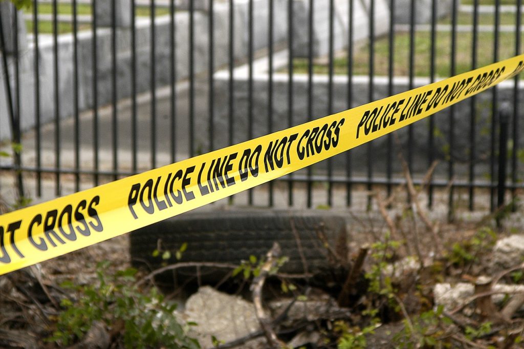 Man Shot in Suffolk County, New York Home Poker Game Robbery 1 police line 3953745 1280