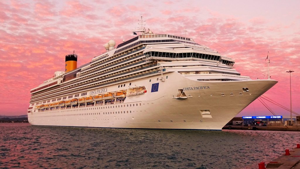 Professional Gambler's Cruise Miles Scam: A £400k Fraud Case 1 Cruise ship